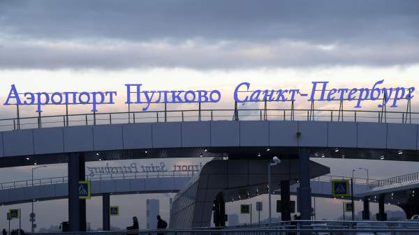 Read more about the article В Пулково из-за ограничений на прием и выпуск воздушных судов задержали более 50 рейсов
