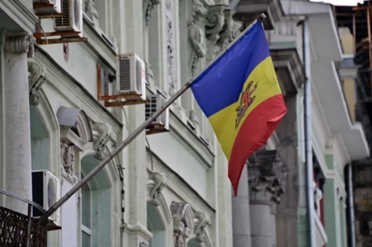 Read more about the article Всего 4,2 тыс. граждан Молдавии смогли проголосовать в России