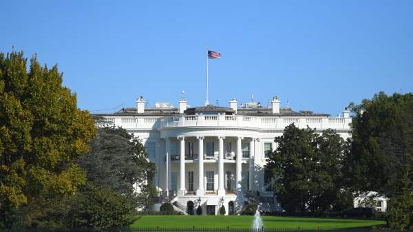 Read more about the article Трамп подтвердил смерть политика Чарли Кирка в результате покушения