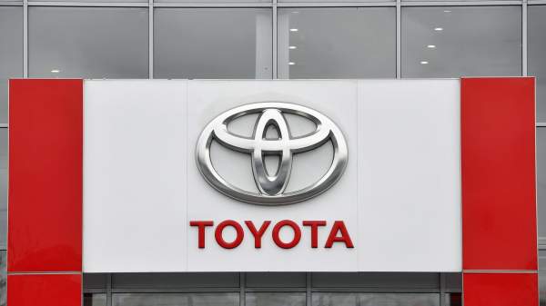 Read more about the article Toyota, ушедшая из России в 2022 году, зарегистрировала товарный знак Lexu