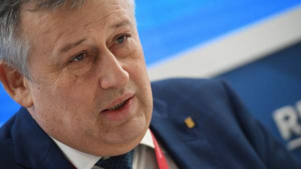 Read more about the article Путин и Дрозденко обсудили земельные сертификаты для военных в Ленобласти