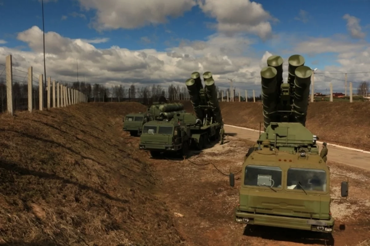 Read more about the article Минобороны РФ: ПВО ликвидировала девять БПЛА над российскими регионами
