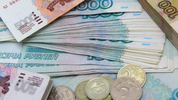 Read more about the article Аналитики Вайсберг и Кожухова: курс доллара в ближайшее время может упасть до 70-74 рублей