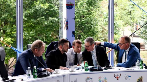 Read more about the article “Распад неизбежен”. Заявления Мерца и Макрона о России изумили японцев