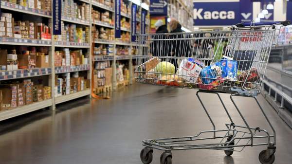 Read more about the article Росстат: оборот розничной торговли в России вырос на 2,6% в 2025 году