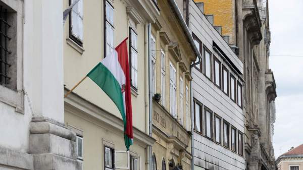 Read more about the article Сийярто: Венгрия получила от РФ сообщения об устранении повреждений “Дружбы”