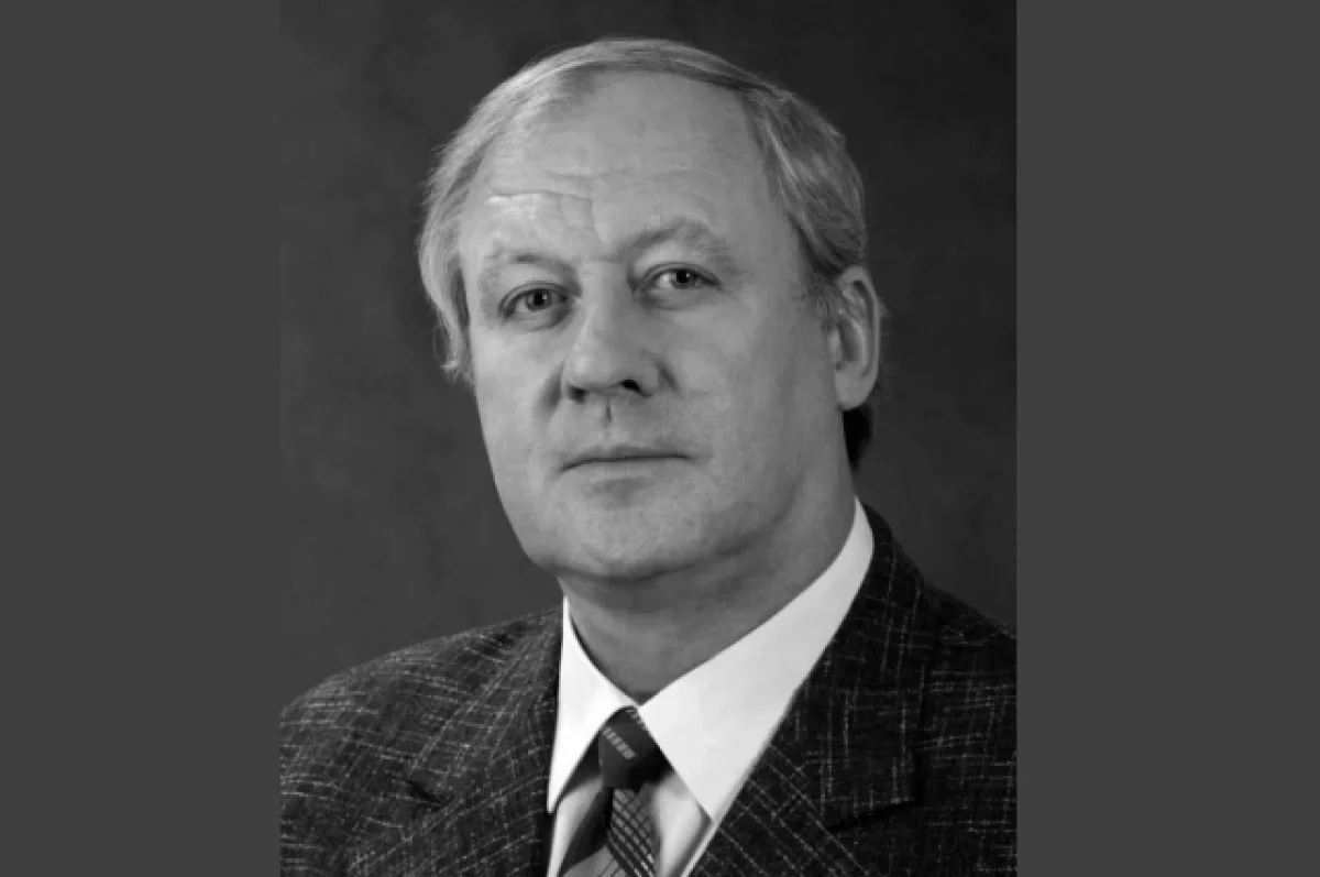 Read more about the article Стала известна причина смерти заслуженного артиста РФ Твердохлебова