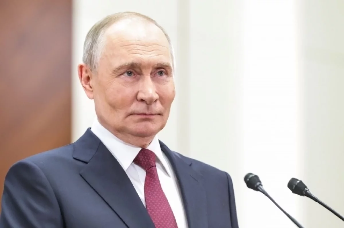 Read more about the article Владимир Путин поздравил мусульман с праздником Ураза-байрам