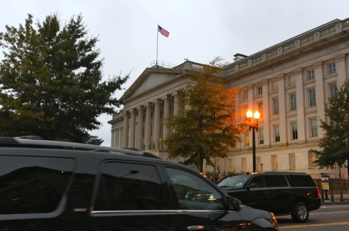 Read more about the article США исключили из антироссийских санкционных списков два танкера и 11 физлиц