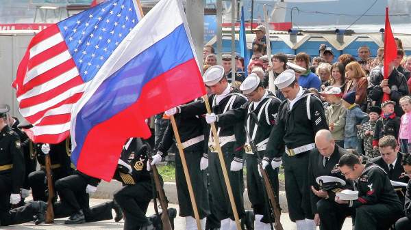 Read more about the article Профессор Вольф: Россия на сегодняшний день не враг США