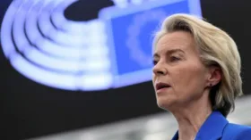 Мема: фон дер Ляйен больше не скрывает, что ЕС ведет войну против России