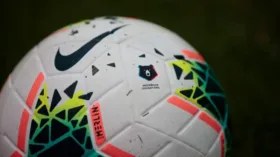 Барнс продлил соглашение с “сороками”, несмотря на действующий контракт еще на два сезона