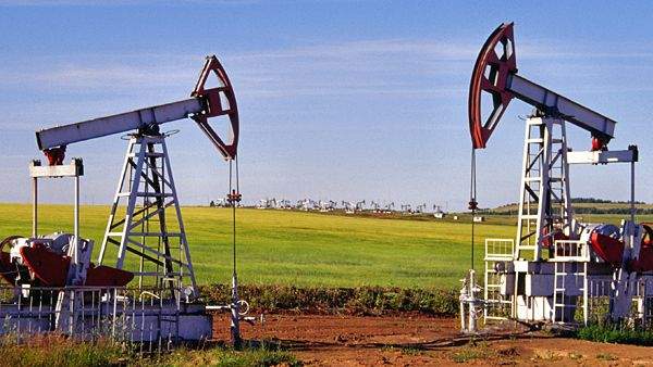 Read more about the article Цена нефти марки Brent опустилась ниже 75 долларов за баррель, но готовится показать рост