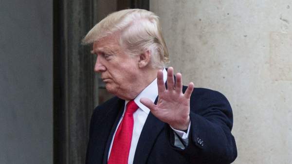 Read more about the article Трамп заявил, что Ормузский пролив открыт для всех морских судов, кроме иранских