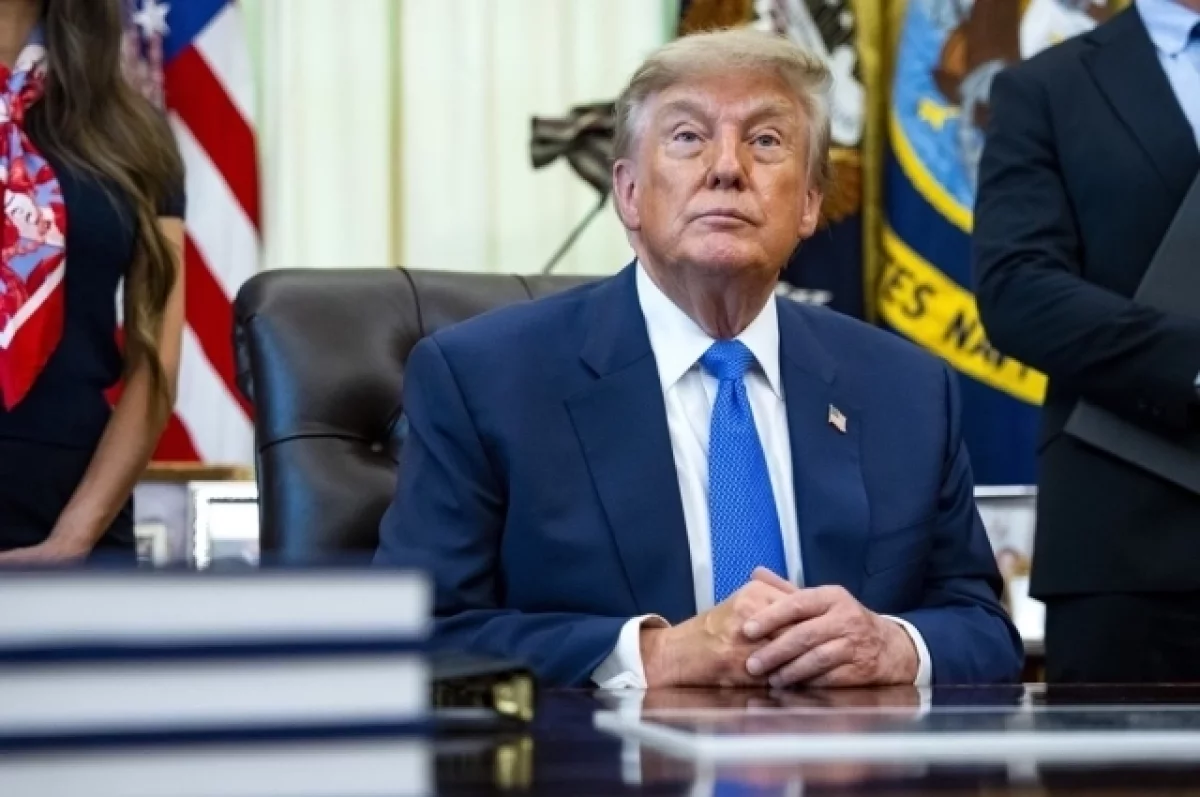 Read more about the article Трамп заявил, что намерен объявить Ормузский пролив территорией США